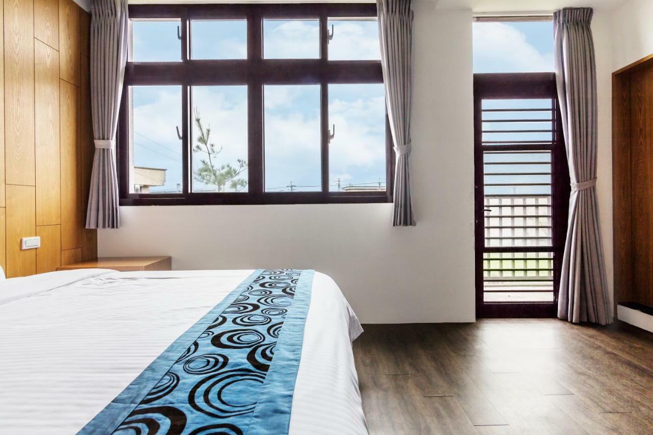 โซมู บีแอนด์บี Apartment Yilan ภายนอก รูปภาพ