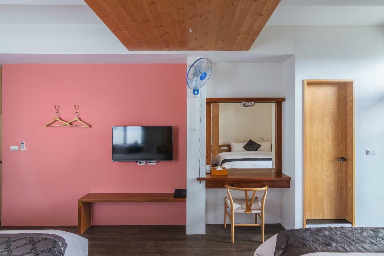โซมู บีแอนด์บี Apartment Yilan ภายนอก รูปภาพ