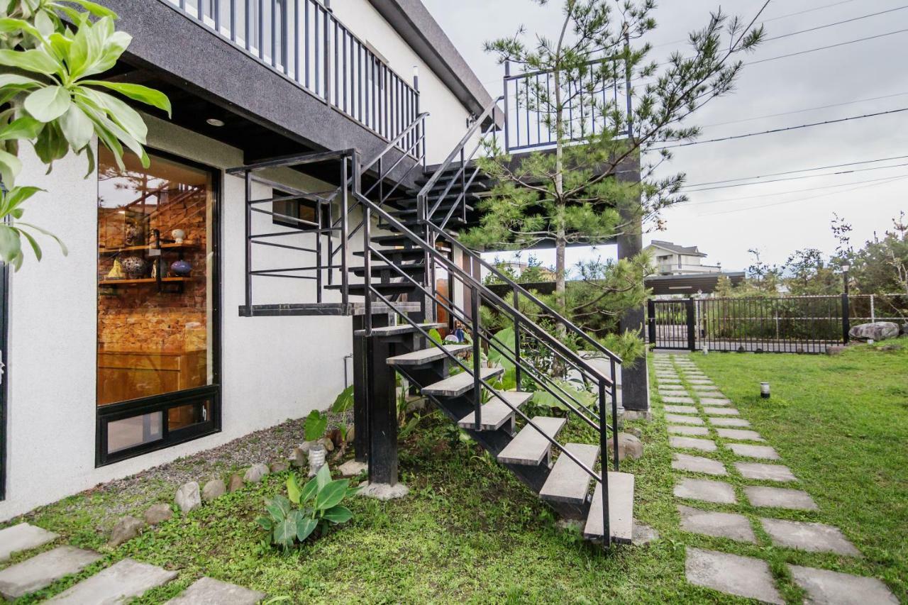 โซมู บีแอนด์บี Apartment Yilan ภายนอก รูปภาพ