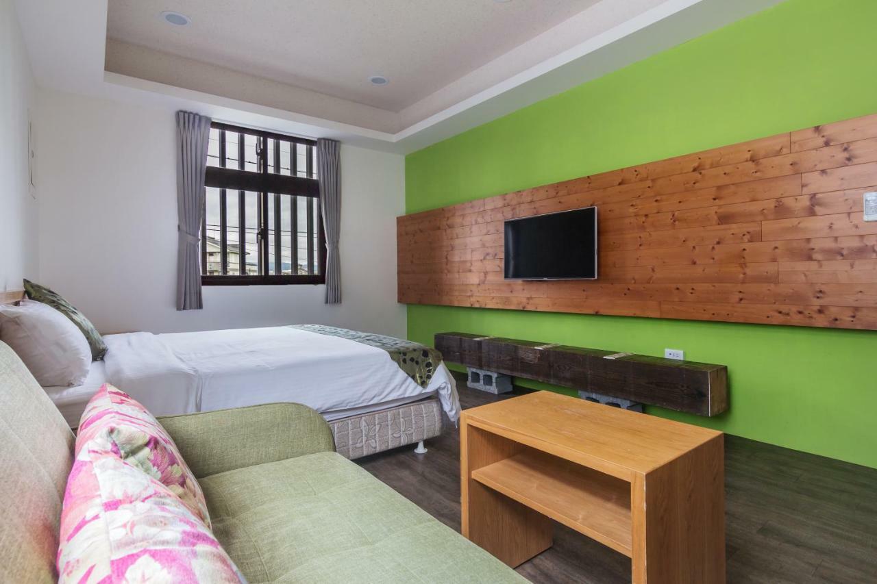 โซมู บีแอนด์บี Apartment Yilan ภายนอก รูปภาพ