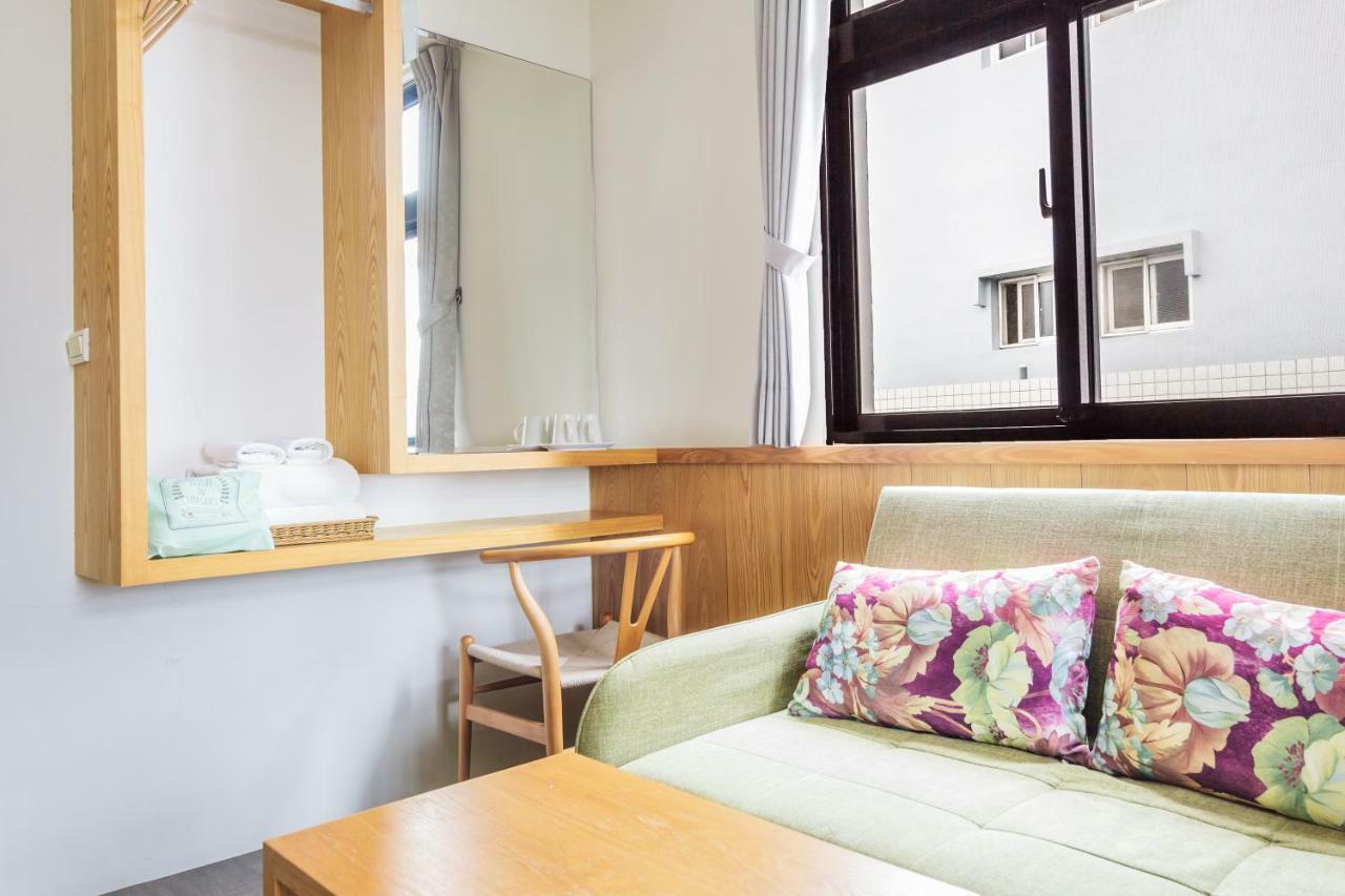 โซมู บีแอนด์บี Apartment Yilan ภายนอก รูปภาพ