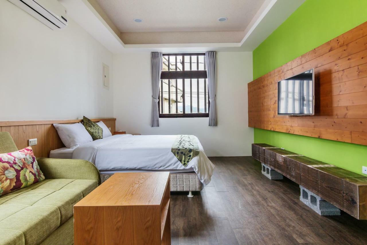 โซมู บีแอนด์บี Apartment Yilan ภายนอก รูปภาพ