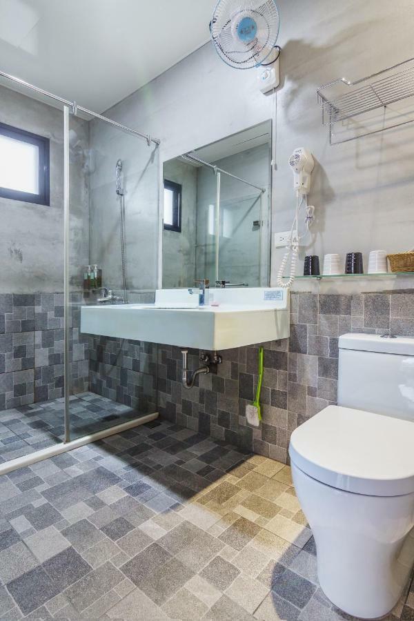 โซมู บีแอนด์บี Apartment Yilan ภายนอก รูปภาพ