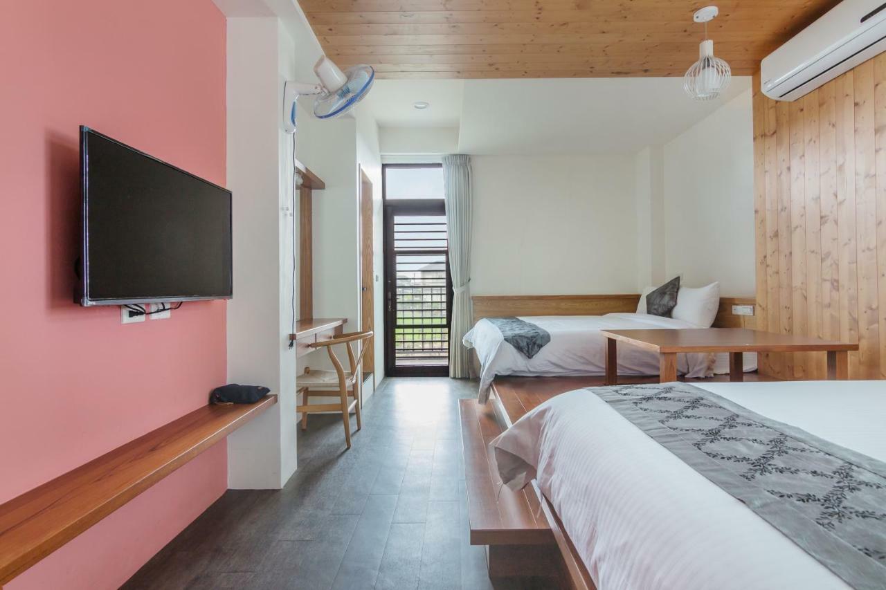 โซมู บีแอนด์บี Apartment Yilan ภายนอก รูปภาพ